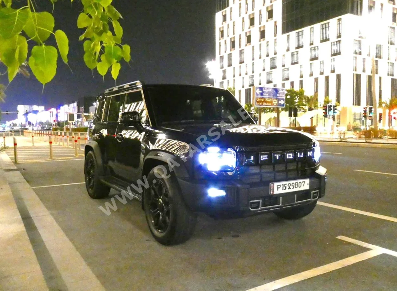 Jetour  T2  2025  Automatic  15,000 Km  4 Cylinder  Four Wheel Drive (4WD)  SUV  Black  With Warranty