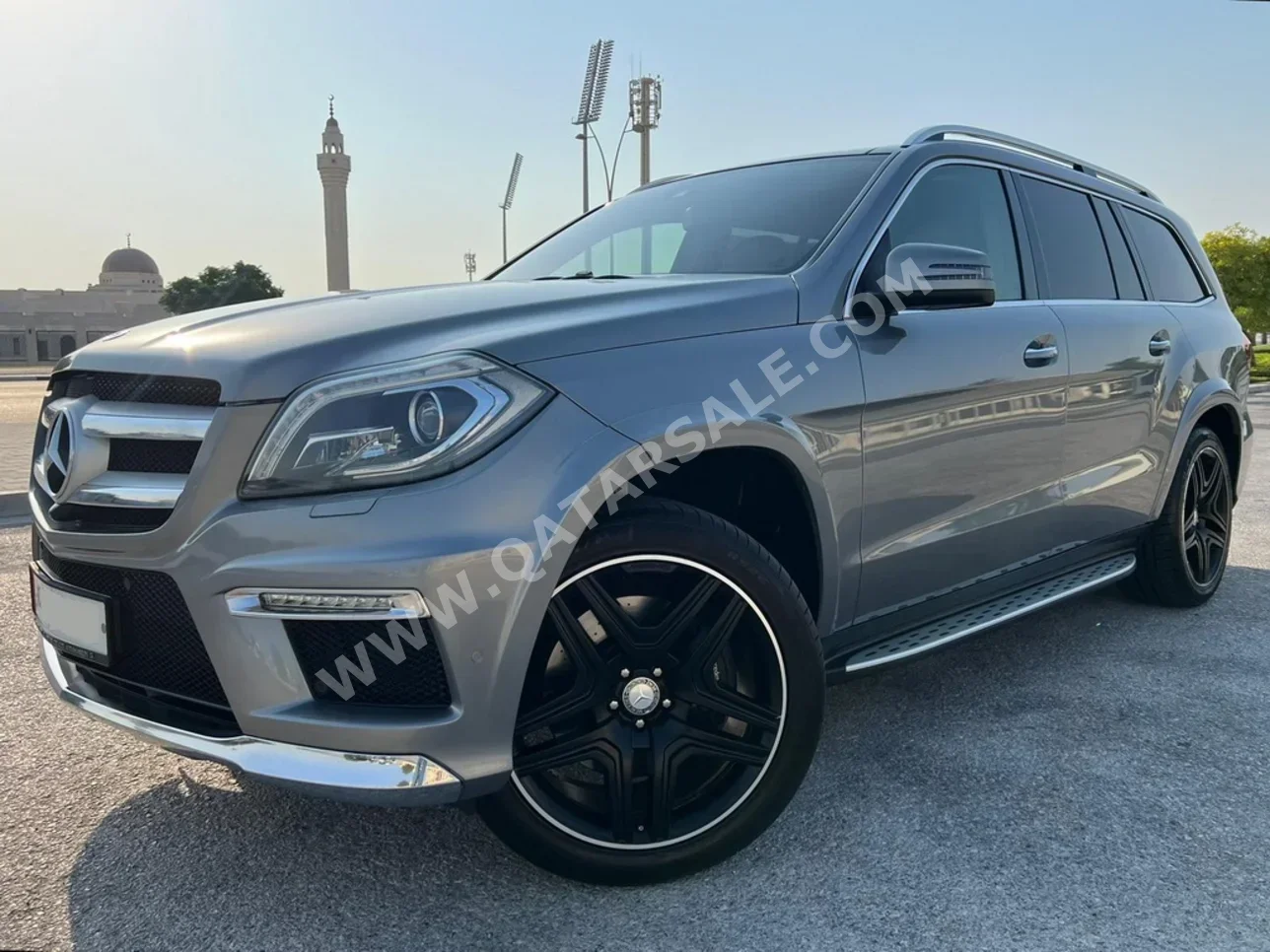 Mercedes-Benz  GL  500  2016  Automatic  129,323 Km  8 Cylinder  Four Wheel Drive (4WD)  SUV  Gray