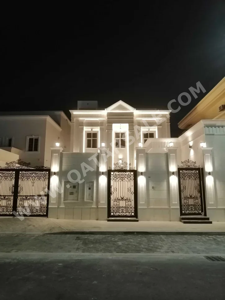 سكن عائلي  - غير مفروشة  - أم صلال  - الخريطيات  - 7 غرف نوم