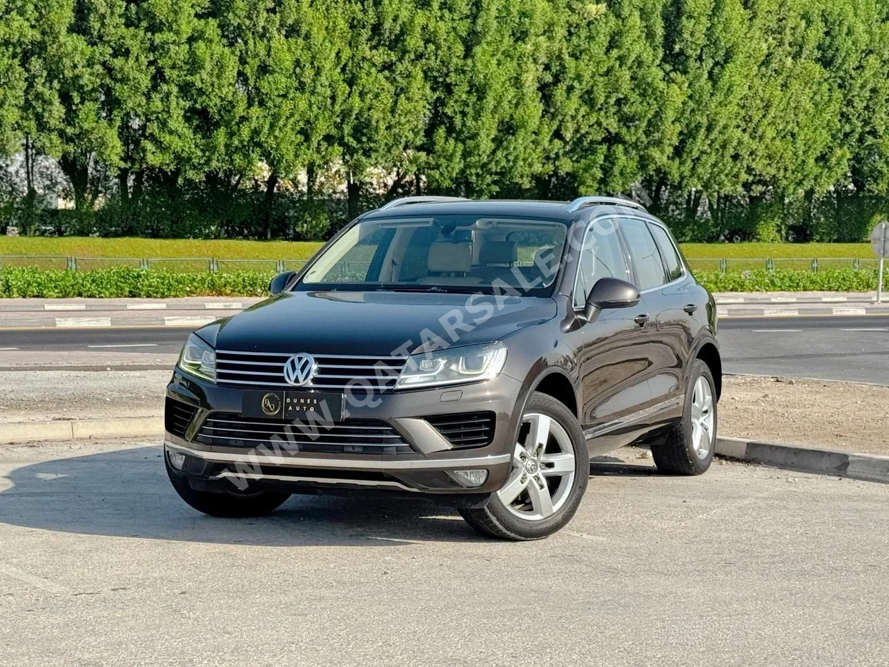 Volkswagen  Touareg  2015  Automatic  138,700 Km  6 Cylinder  All Wheel Drive (AWD)  SUV  Brown