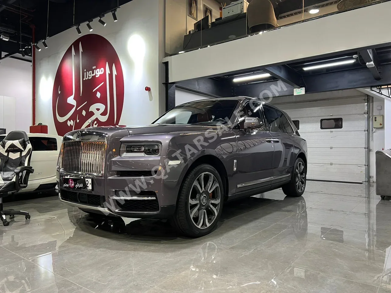 رولز - رويس  كولينان  2020  اوتوماتيك  39,000 كم  12 سلندر  دفع رباعي  اس يو في  رمادي