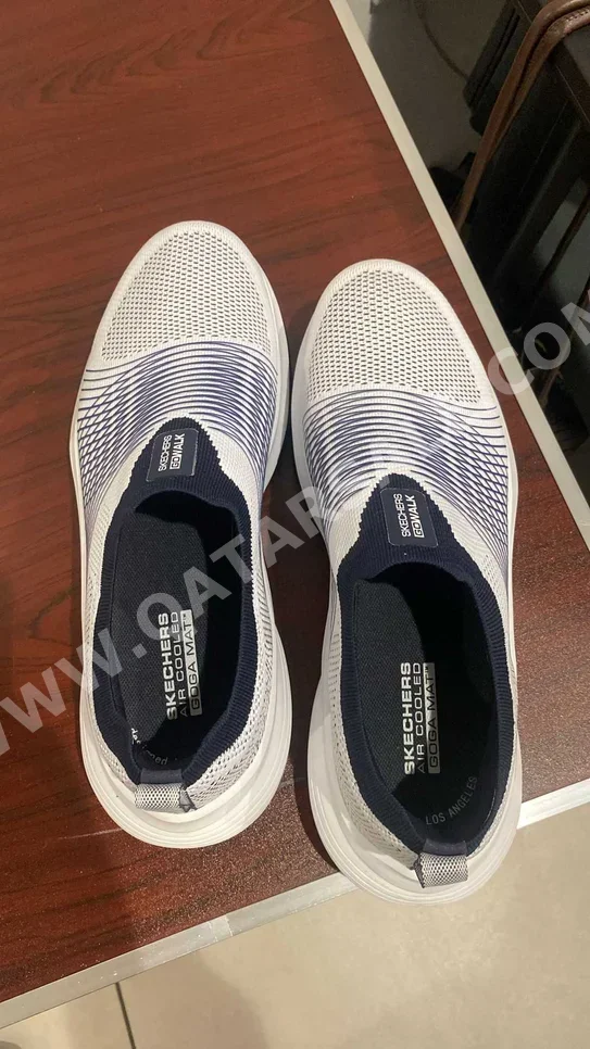 Shoes Skechers  White Size 41  Vietnam  Men