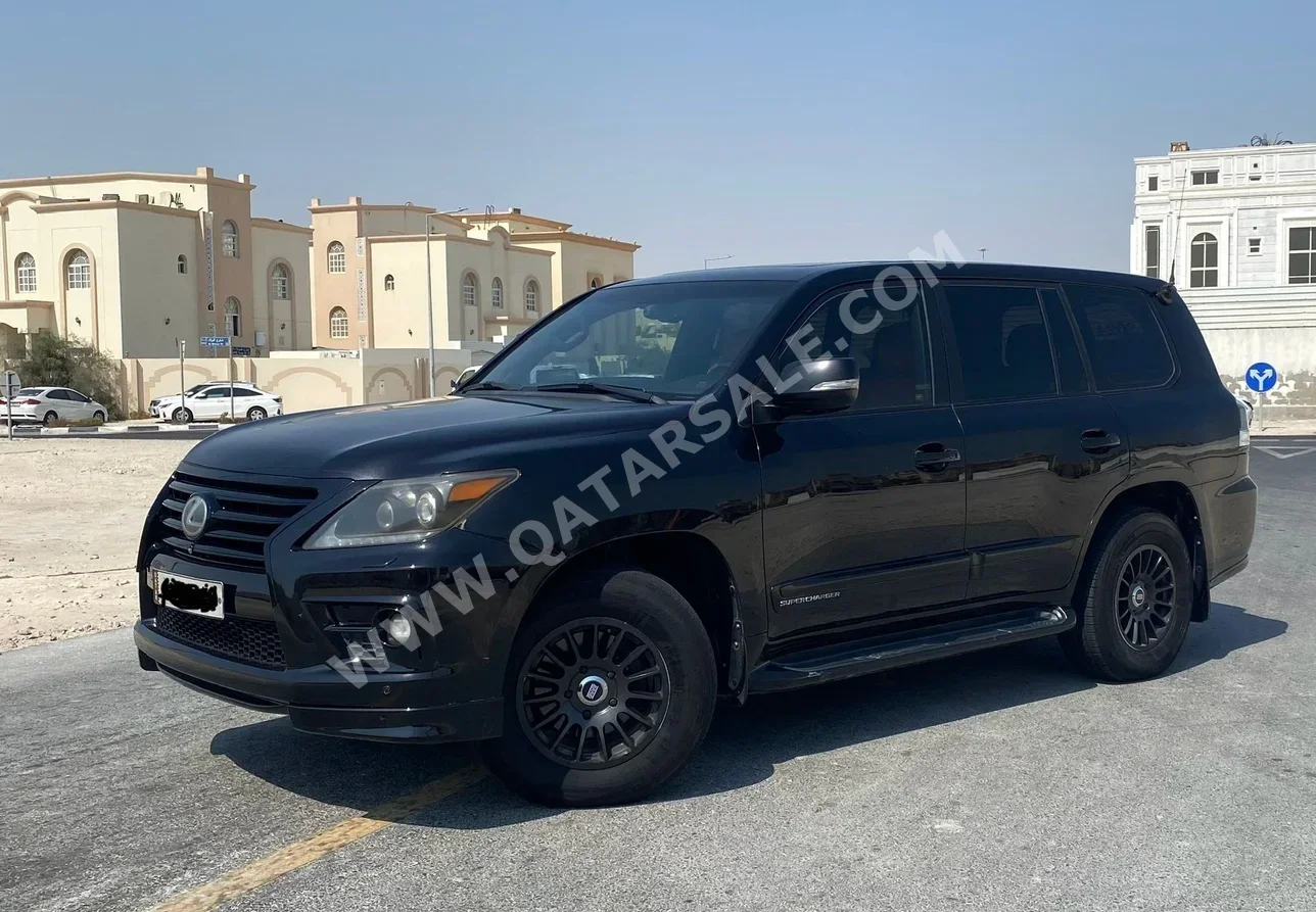 Lexus  LX  570  2013  Automatic  377,000 Km  8 Cylinder  Four Wheel Drive (4WD)  SUV  Black