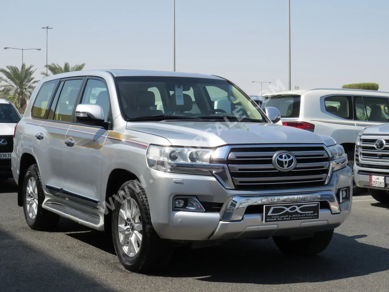 Toyota  Land Cruiser  GXR  2016  Automatic  192,000 Km  8 Cylinder  Four Wheel Drive (4WD)  SUV  Silver