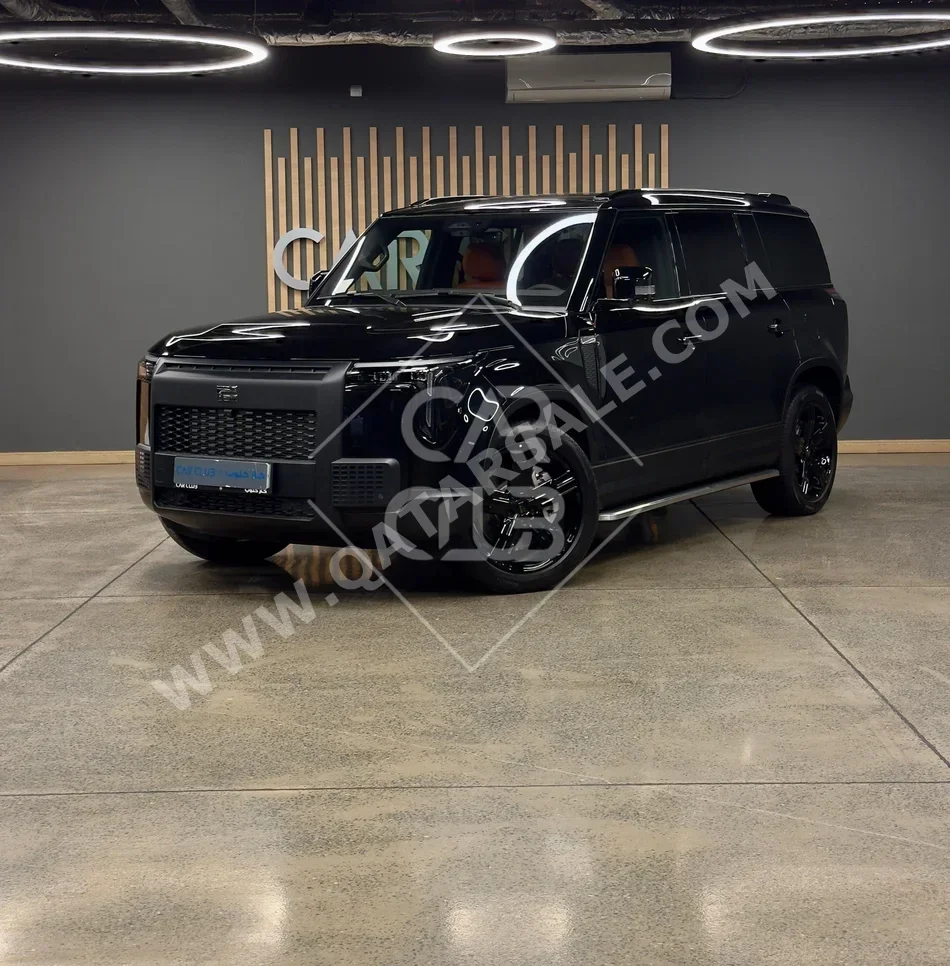 Rox Motor  Jishi  01  2026  Automatic  0 Km  4 Cylinder  Four Wheel Drive (4WD)  SUV  Black  With Warranty
