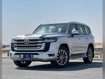 Toyota  Land Cruiser  GXR Twin Turbo  2024  Automatic  15,000 Km  6 Cylinder  Four Wheel Drive (4WD)  SUV  Silver  With Warranty