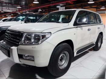 Toyota  Land Cruiser  VXR  2011  Automatic  336,000 Km  8 Cylinder  Four Wheel Drive (4WD)  SUV  White