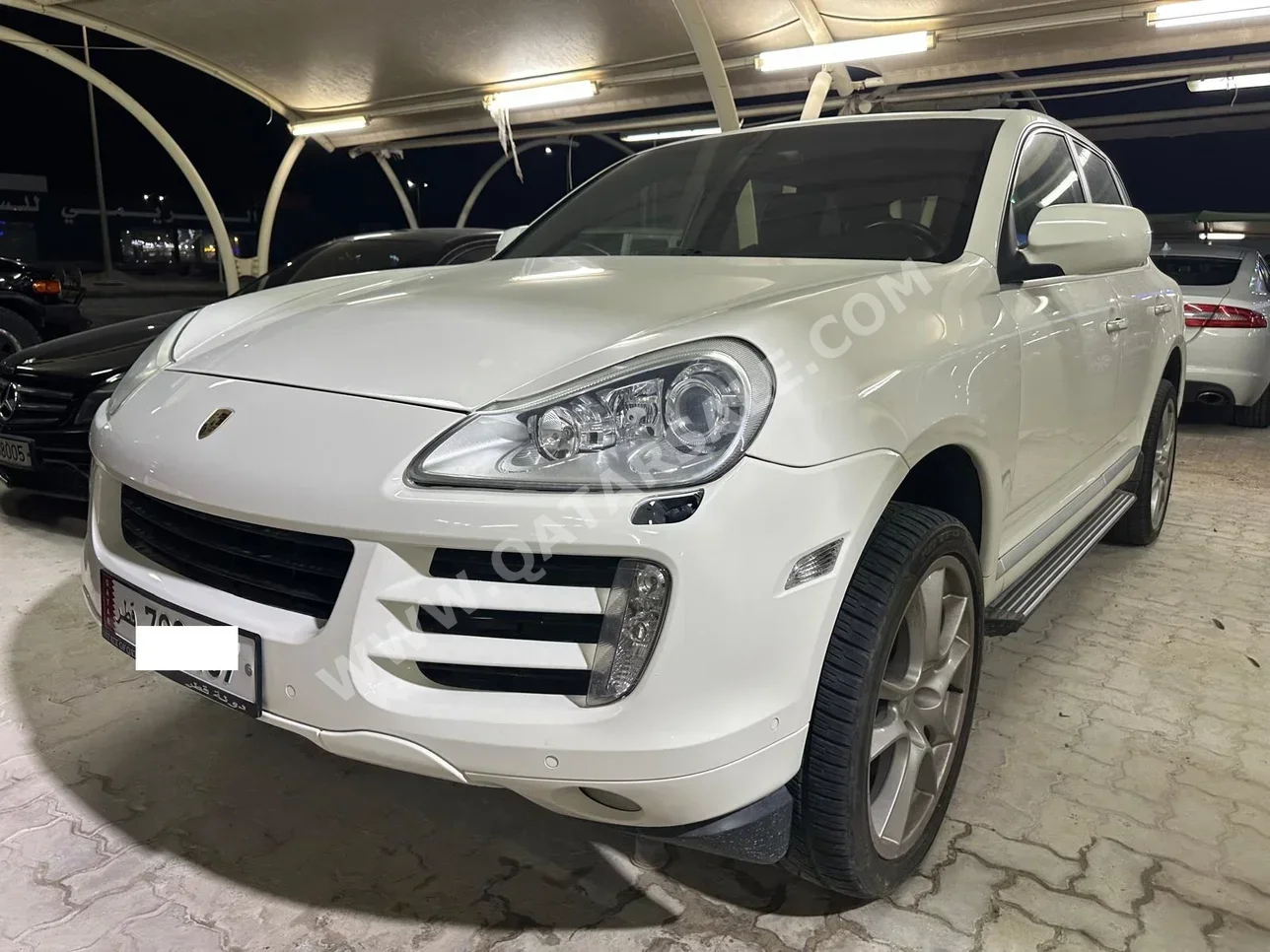 Porsche  Cayenne  S  2009  Automatic  122,000 Km  8 Cylinder  Four Wheel Drive (4WD)  SUV  White
