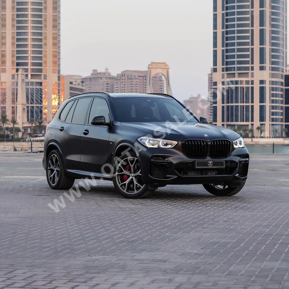 BMW  X-Series  X5  2023  Automatic  3,000 Km  6 Cylinder  Four Wheel Drive (4WD)  SUV  Black  With Warranty