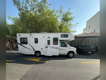 Caravan - 2005  - White  -Made in United States of America(USA)