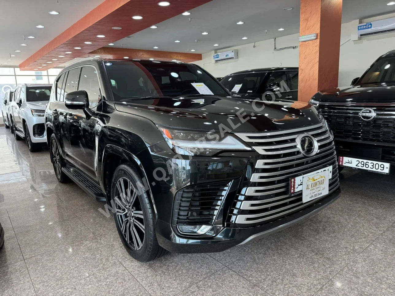 Lexus  LX  600  2025  Automatic  5,000 Km  6 Cylinder  Four Wheel Drive (4WD)  SUV  Black  With Warranty
