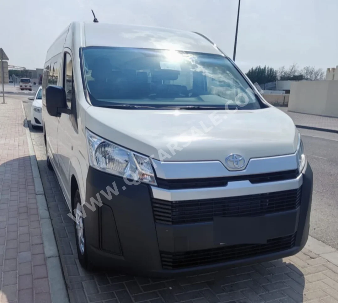 Toyota  Hiace  2026  Automatic  300 Km  4 Cylinder  Front Wheel Drive (FWD)  Van / Bus  White  With Warranty