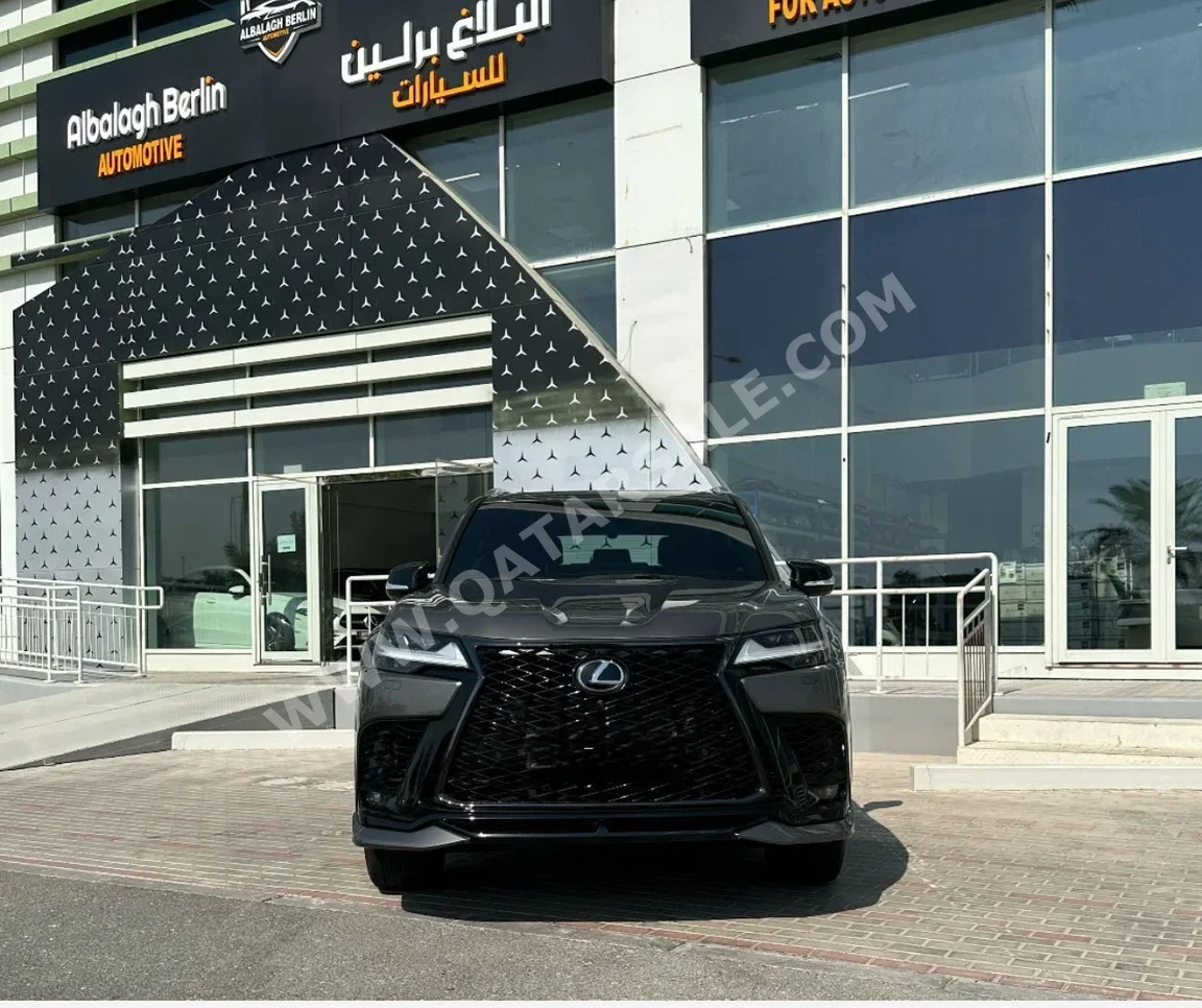 لكزس  ال اكس  600 اف سبورت  2024  اوتوماتيك  26,000 كم  6 سلندر  دفع رباعي  اس يو في  رمادي غامق  تحت الضمان