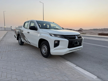 ميتسوبيشي  ال 200  2020  عادي  150,000 كم  4 سلندر  دفع خلفي  بيكب  أبيض