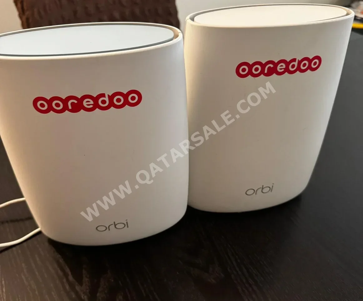 Routers & Access Points - Mesh WiFi  - Netgear