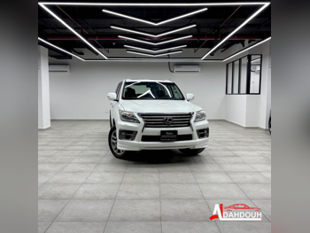 Lexus  LX  570  2015  Automatic  253,000 Km  8 Cylinder  Four Wheel Drive (4WD)  SUV  White