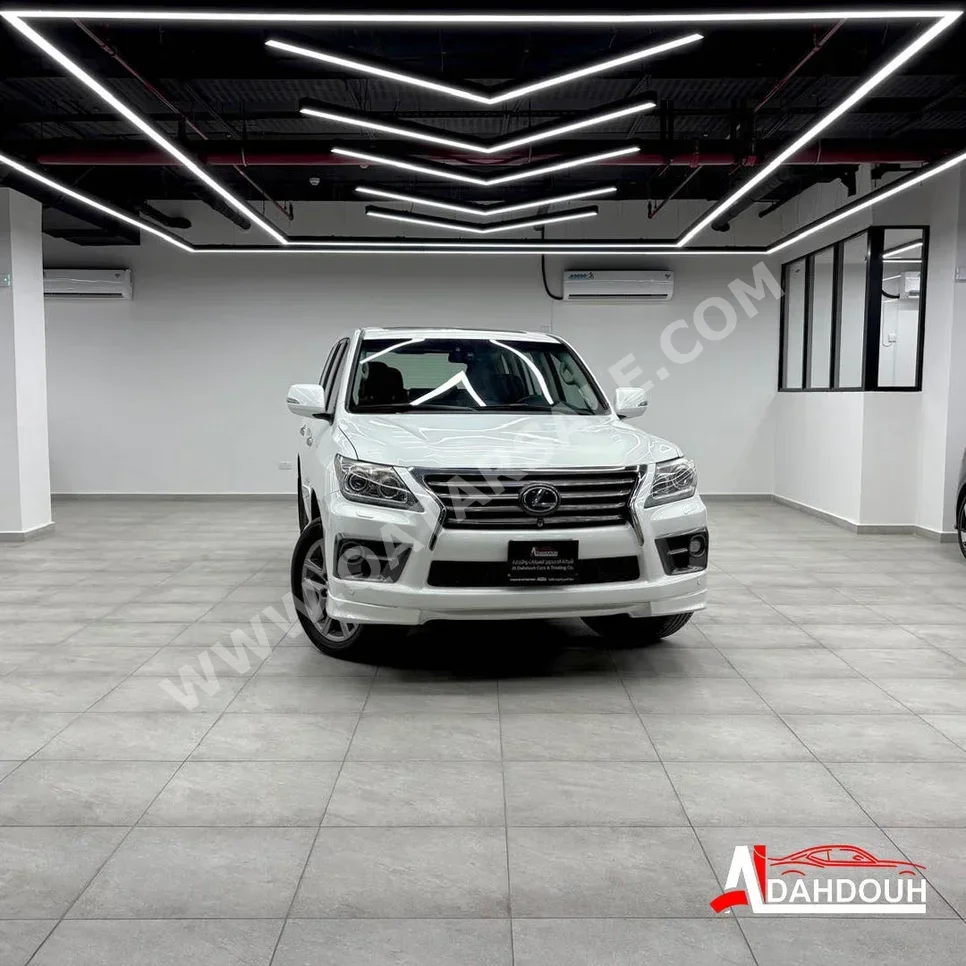Lexus  LX  570  2015  Automatic  253,000 Km  8 Cylinder  Four Wheel Drive (4WD)  SUV  White