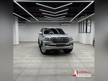 Toyota  Land Cruiser  GXR  2021  Automatic  227,000 Km  6 Cylinder  Four Wheel Drive (4WD)  SUV  Silver