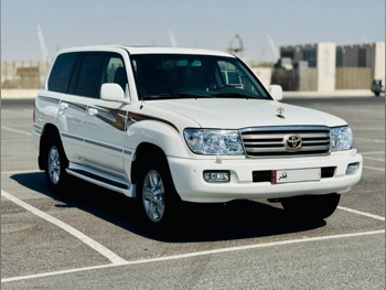 Toyota  Land Cruiser  VXR  2007  Automatic  480,000 Km  8 Cylinder  Four Wheel Drive (4WD)  SUV  White