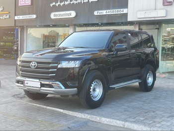 Toyota  Land Cruiser  GX  2023  Automatic  29,000 Km  6 Cylinder  Four Wheel Drive (4WD)  SUV  Black  With Warranty