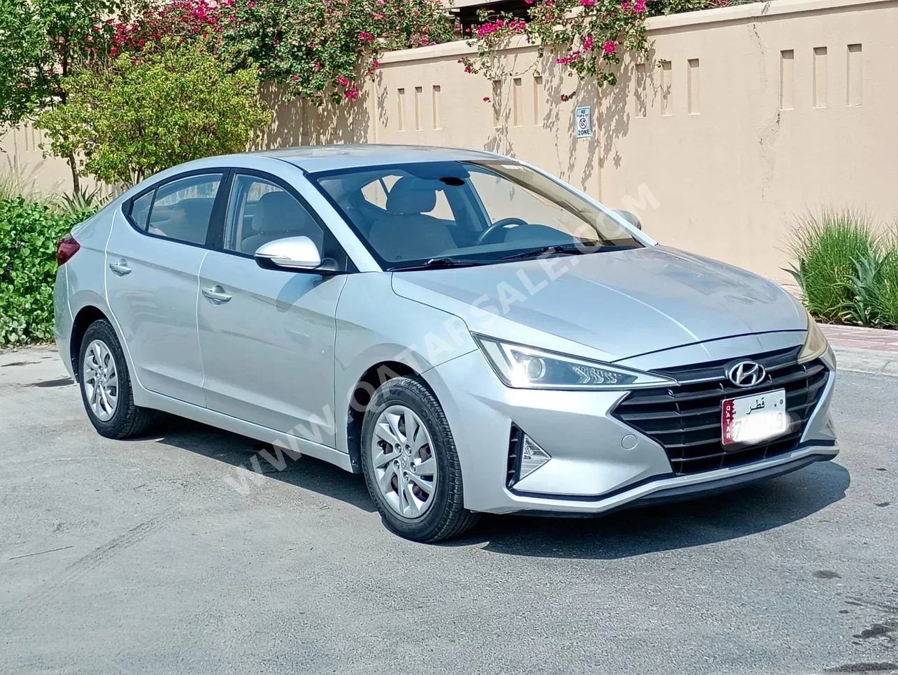 Hyundai  Elantra  2019  Automatic  79,000 Km  4 Cylinder  Front Wheel Drive (FWD)  Sedan  Silver