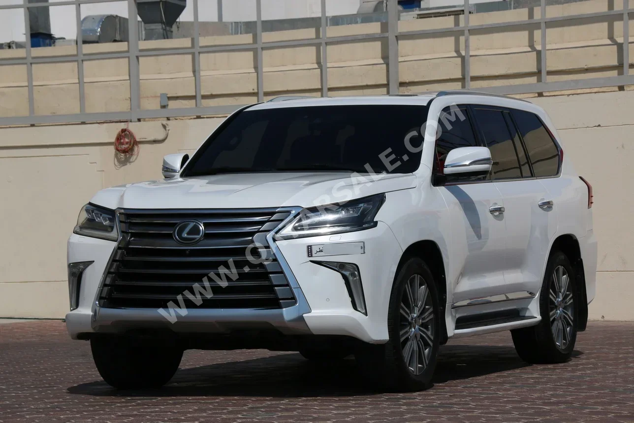 Lexus  LX  570  2016  Automatic  200,000 Km  8 Cylinder  Four Wheel Drive (4WD)  SUV  White