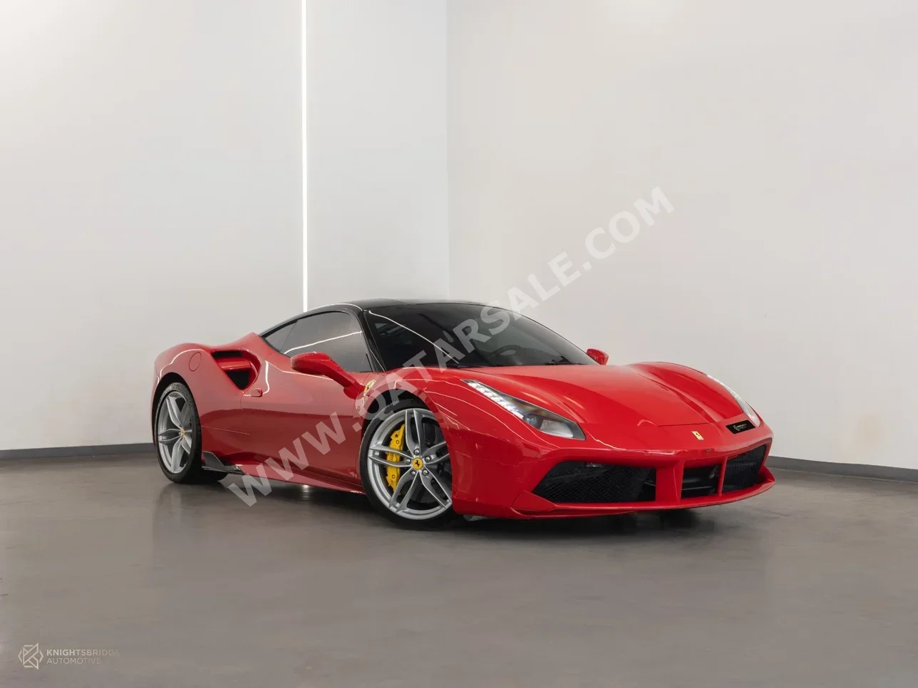 فيراري  488  جي تي بي  2016  اوتوماتيك  31,650 كم  8 سلندر  دفع خلفي  كوبيه \ سبورت  أحمر