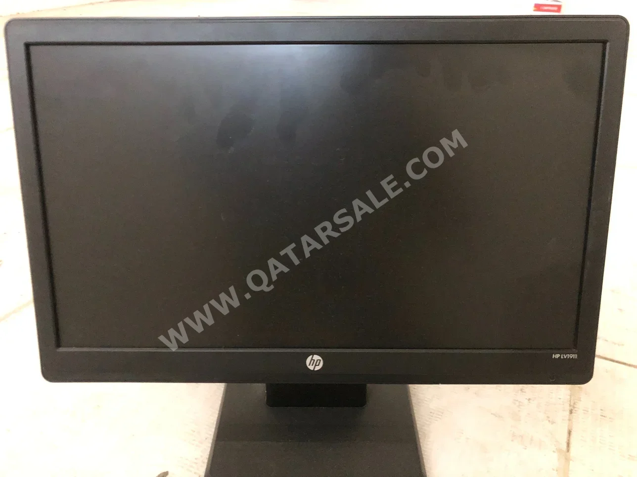 الشاشات اتش بي \  19 بوصة  أسود