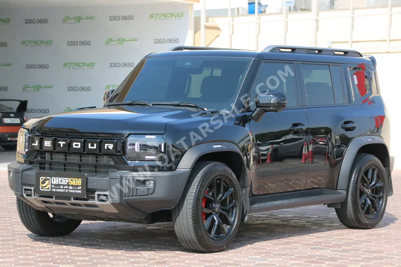 Jetour  T2  2025  Automatic  35,000 Km  4 Cylinder  Four Wheel Drive (4WD)  SUV  Black  With Warranty