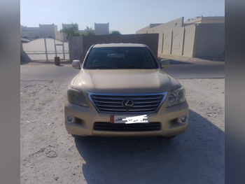 Lexus LX 570 2009 Automatic 390,000 Km 8 Cylinder Four Wheel Drive (4WD) SUV Gold