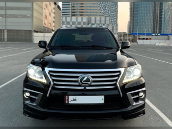 Lexus  LX  570 S  2013  Automatic  222,000 Km  8 Cylinder  Four Wheel Drive (4WD)  SUV  Black