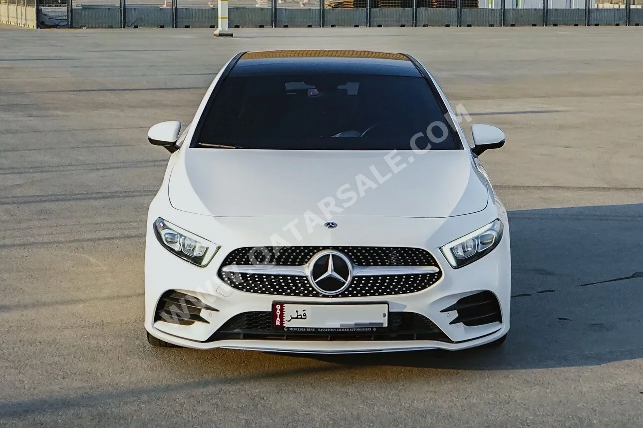 مرسيدس - بنز ايه - كلاس 200 2022 اوتوماتيك 29,850 كم 4 سلندر سحب امامي هاتشباك أبيض