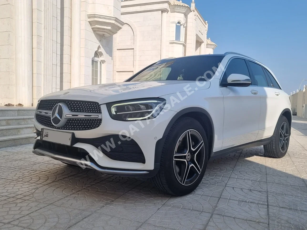 Mercedes-Benz  GLC  300  2020  Automatic  102,000 Km  4 Cylinder  Four Wheel Drive (4WD)  SUV  White