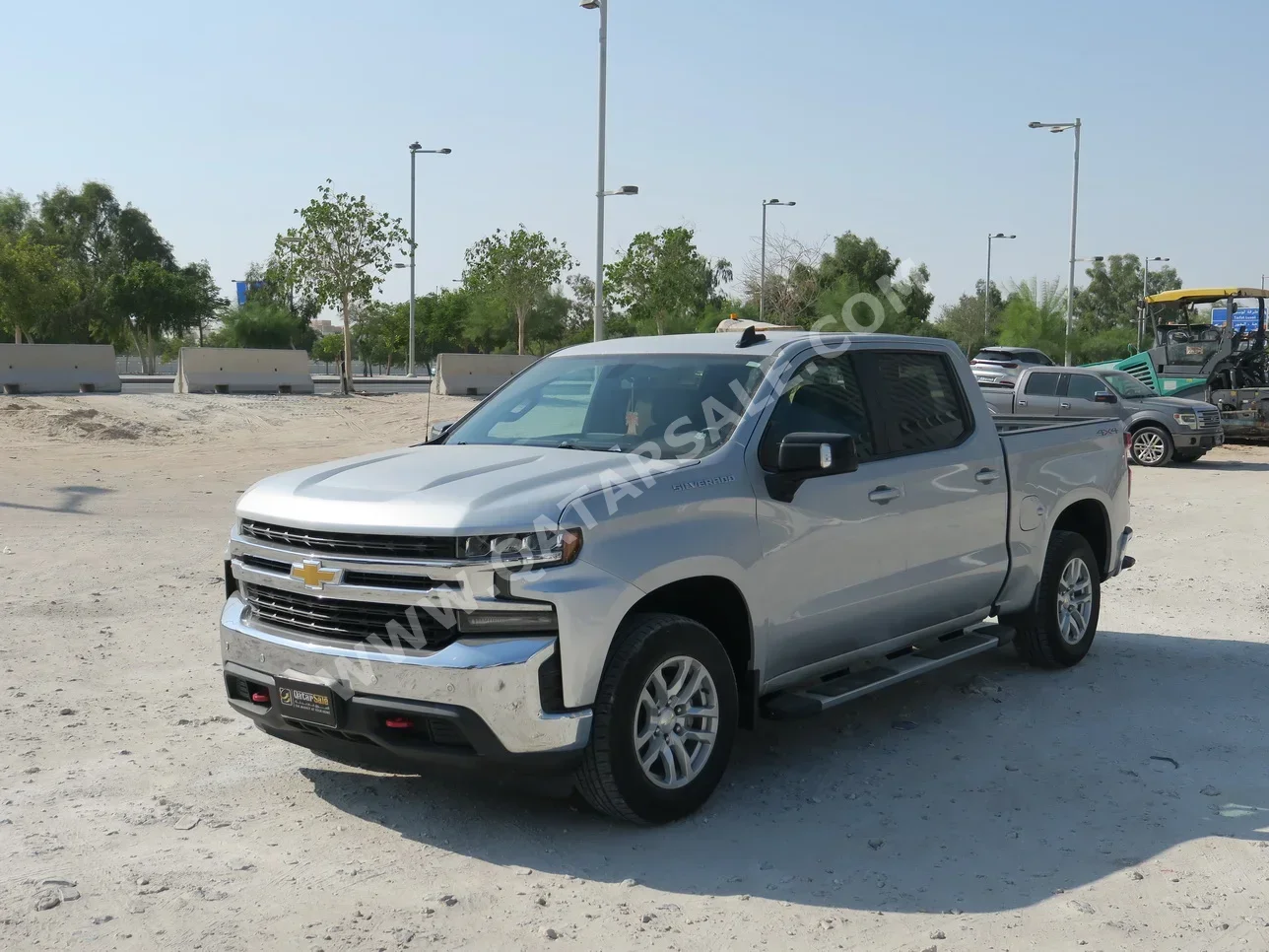 Chevrolet  Silverado  LT  2019  Automatic  67,000 Km  4 Cylinder  Four Wheel Drive (4WD)  Pick Up  Silver