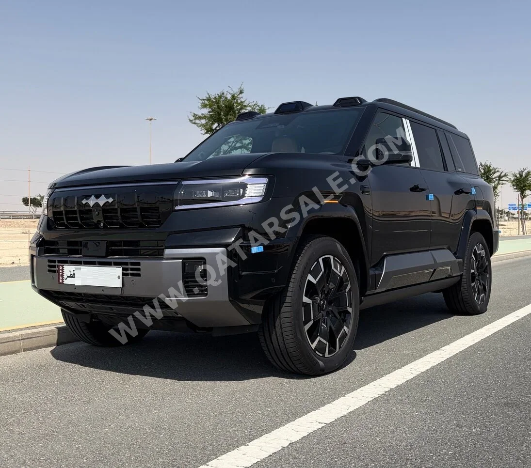 بي واي دي ليوبارد 8 فلاك شب 2026 اوتوماتيك 0 كم 4 سلندر دفع رباعي اس يو في أسود