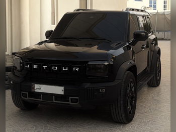 Jetour  T2  Luxury  2025  Automatic  48,000 Km  4 Cylinder  Four Wheel Drive (4WD)  SUV  Black  With Warranty