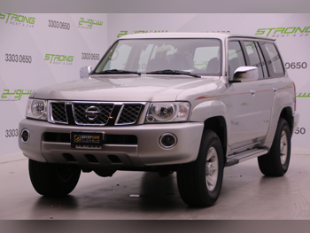 Nissan  Patrol  Safari  2021  Manual  35,000 Km  6 Cylinder  Four Wheel Drive (4WD)  SUV  Gray