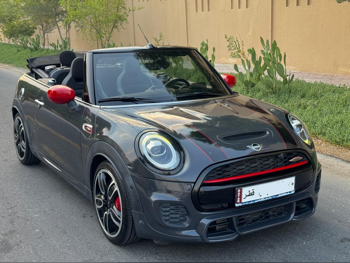 Mini  Cooper  JCW  2020  Automatic  38,000 Km  4 Cylinder  Front Wheel Drive (FWD)  Hatchback  Gray