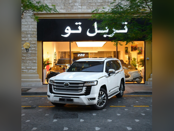 تويوتا  لاند كروزر  في اكس ار توين توربو  2024  اوتوماتيك  5,260 كم  6 سلندر  دفع رباعي  اس يو في  أبيض  تحت الضمان
