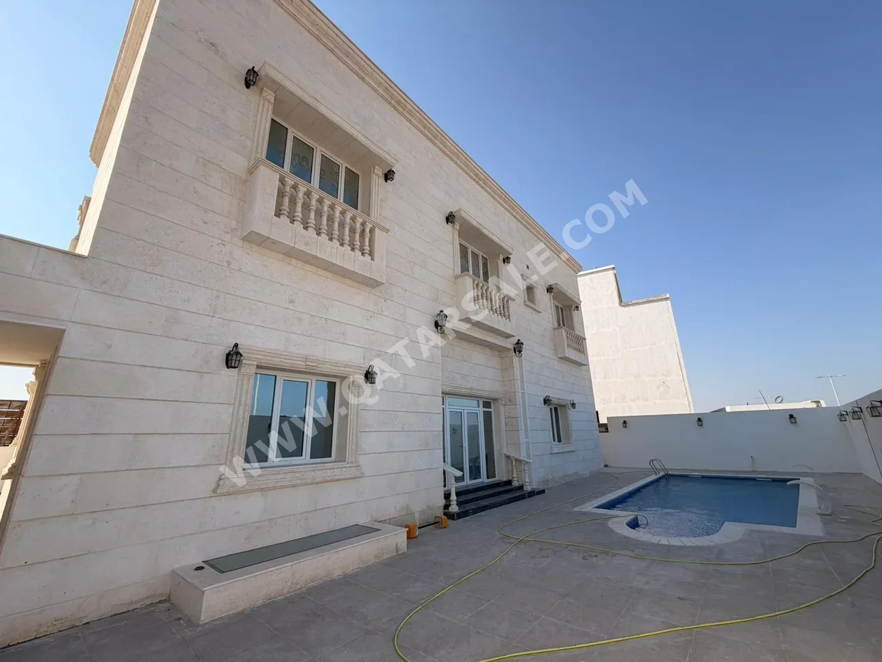 Family Residential  - Semi Furnished  - Lusail  - Marina District  - 6 Bedrooms