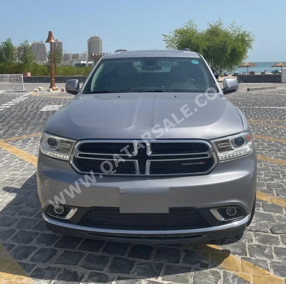 Dodge  Durango  Limited  2016  Automatic  138,000 Km  8 Cylinder  All Wheel Drive (AWD)  SUV  Gray