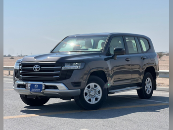 Toyota  Land Cruiser  GX  2024  Automatic  13,000 Km  6 Cylinder  Four Wheel Drive (4WD)  SUV  Gray  With Warranty