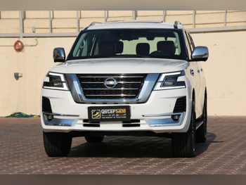 Nissan  Patrol  Platinum  2020  Automatic  268,000 Km  6 Cylinder  Four Wheel Drive (4WD)  SUV  White