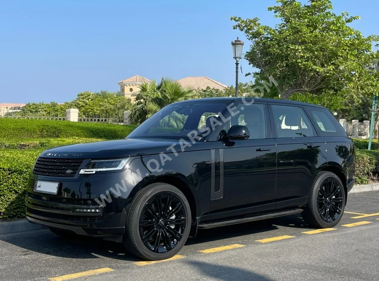 Land Rover  Range Rover  Vogue HSE  2023  Automatic  41,000 Km  8 Cylinder  Four Wheel Drive (4WD)  SUV  Black  With Warranty