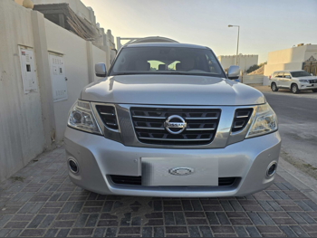 Nissan  Patrol  LE  2010  Automatic  235,000 Km  8 Cylinder  Four Wheel Drive (4WD)  SUV  Gray and Silver