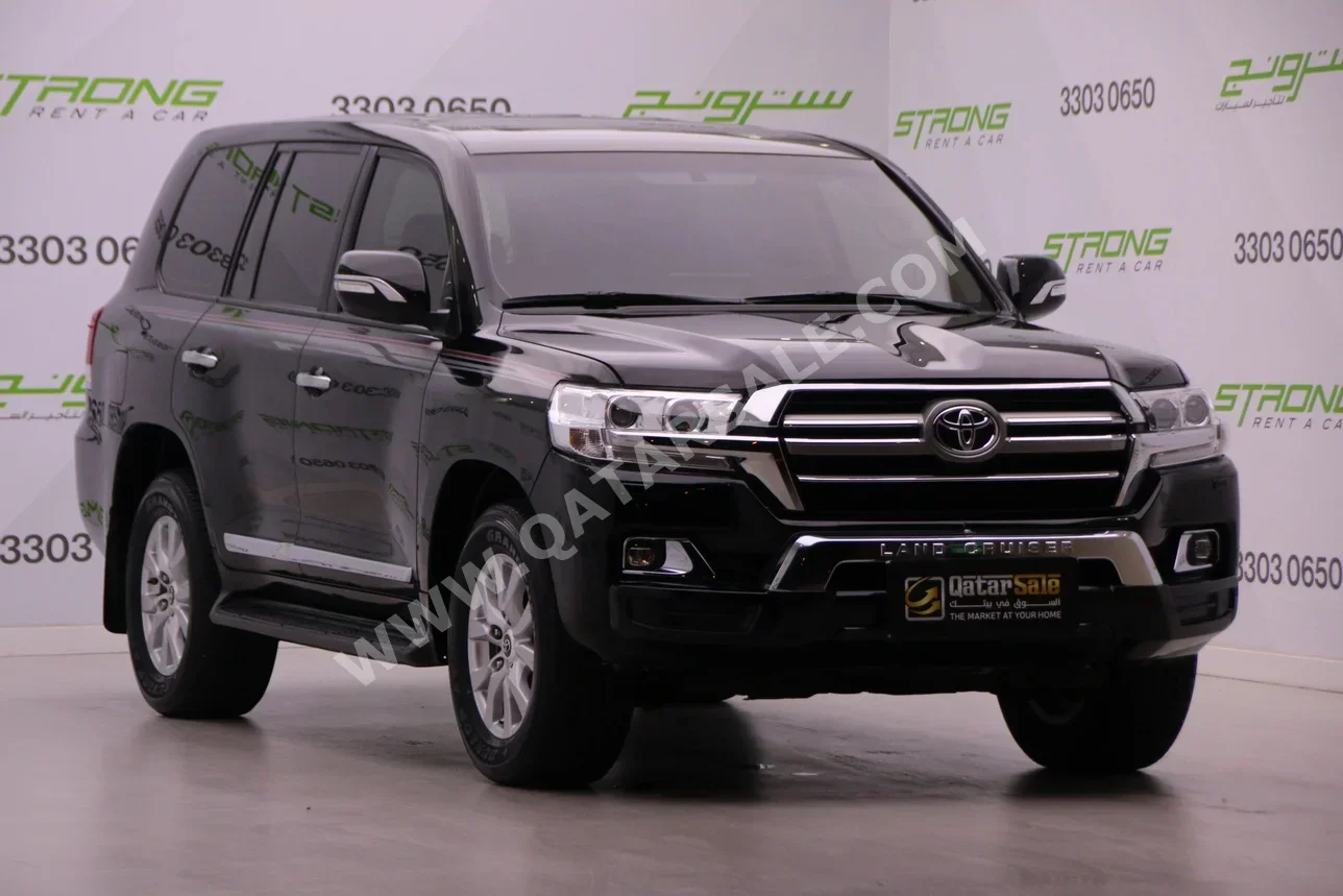 تويوتا  لاند كروزر  جي اكس ار  2020  اوتوماتيك  103,000 كم  8 سلندر  دفع رباعي  اس يو في  أسود