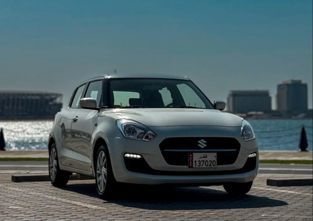 Suzuki  Swift  4 Cylinder  Hatchback  White  2022