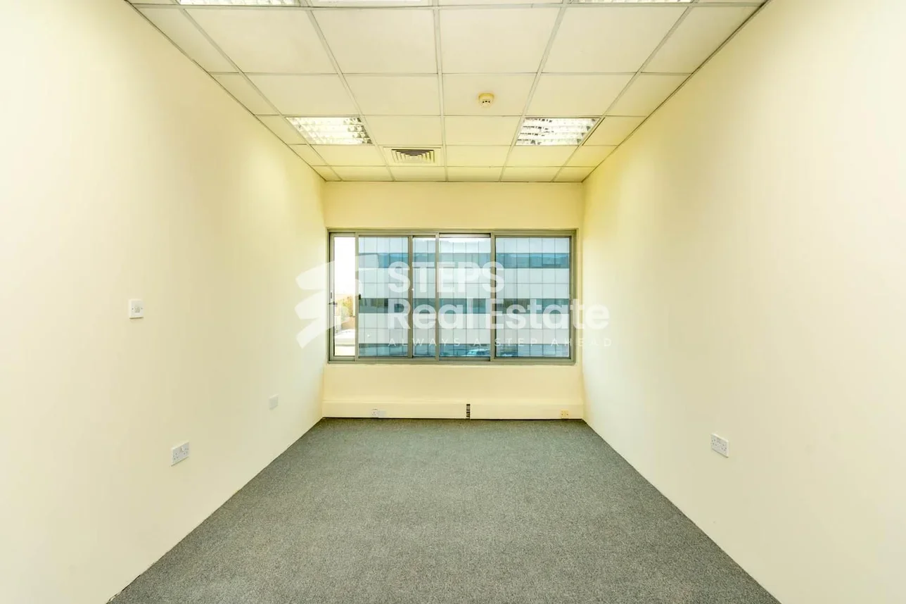Commercial Offices - Not Furnished  - Doha  - Al Hilal