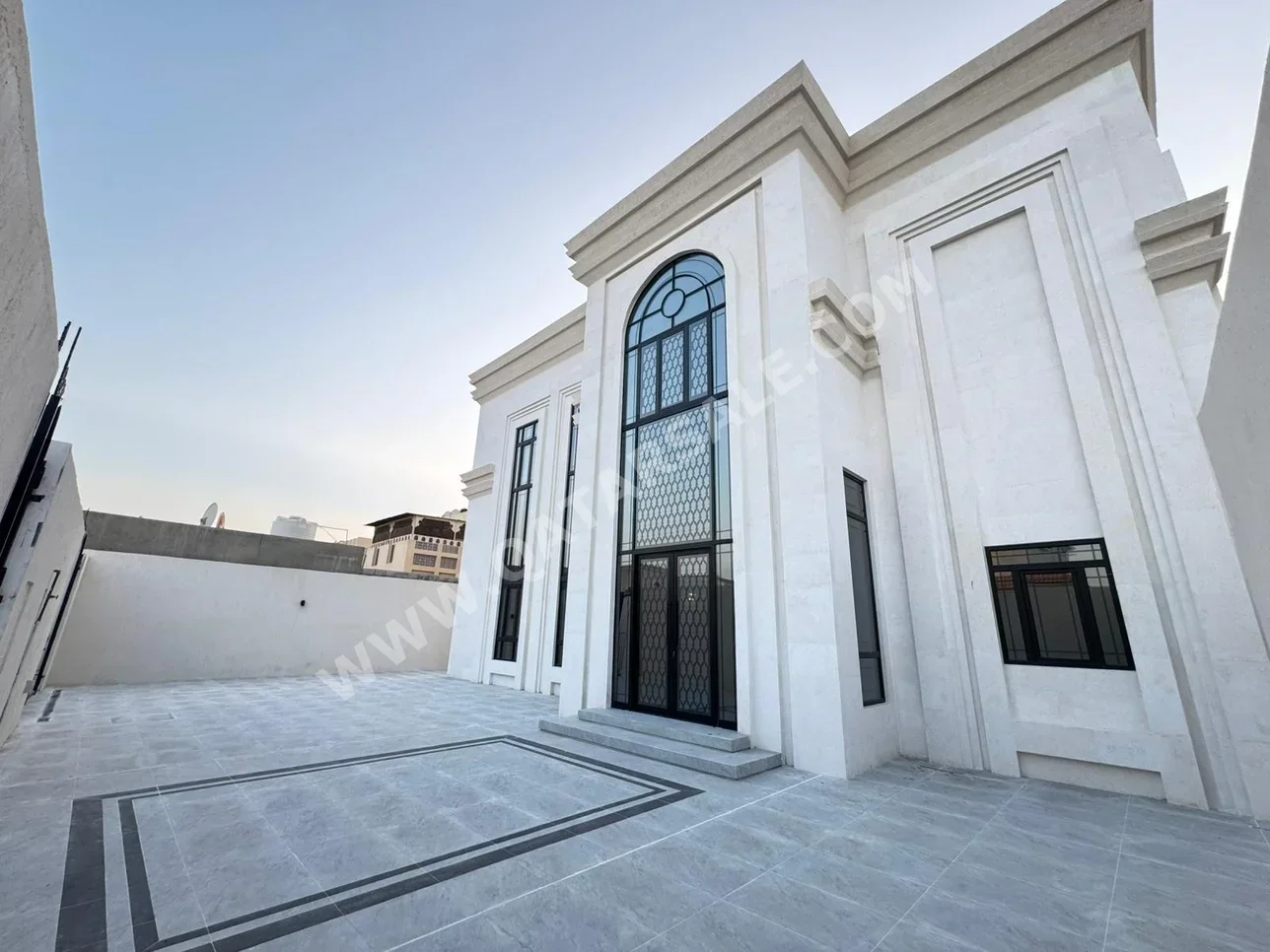 سكن عائلي  - غير مفروشة  - الدوحة  - عنيزة  - 8 غرف نوم