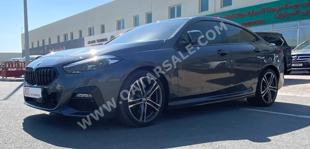 بي ام دبليو  الفئة - الثانيه  220i  2020  اوتوماتيك  45,000 كم  4 سلندر  دفع خلفي  سيدان  رمادي